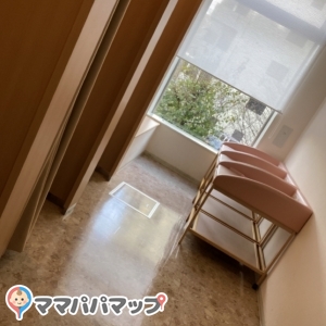 小山市子育て支援総合センター(2F)の授乳室・おむつ替え台の写真(5枚目)
