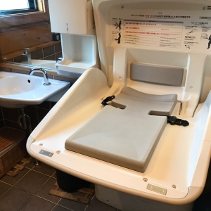 ジロー珈琲　草加店のオムツ替え台情報 画像3