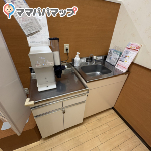赤ちゃん本舗 防府店(2F)の授乳室・おむつ替え台の写真(1枚目)