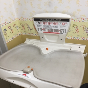 ホームセンターコーナン西九条春日出店の授乳室・オムツ替え台情報 画像5