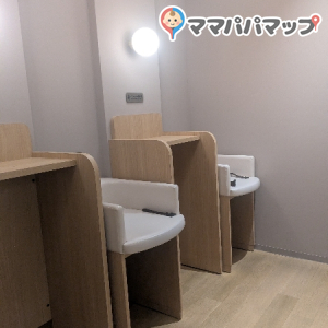 丸ビル(3F)の授乳室・おむつ替え台の写真(2枚目)
