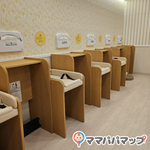 イオンタウン松阪船江(2F)の授乳室・オムツ替え台情報 画像1