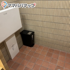 和幸あかね台店の授乳室・おむつ替え台の写真(1枚目)