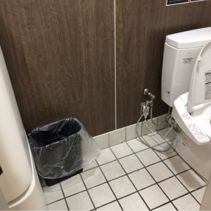 ウエルシア薬局 麻布十番店(2F)のオムツ替え台情報 画像3