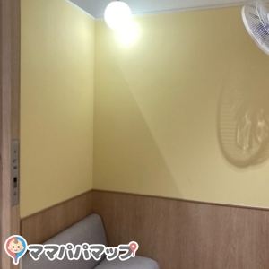 阪急神戸店(5階ベビールーム)の授乳室・オムツ替え台情報 画像14