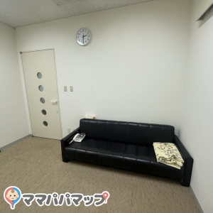 市立住吉図書館(1F)の授乳室・オムツ替え台情報 画像3