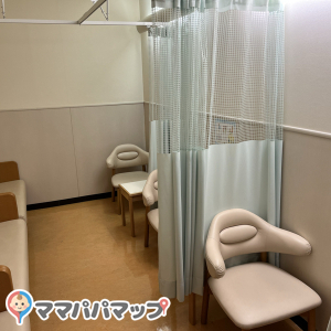 トイザらス・ベビーザらス  貝塚店(2F)の授乳室・オムツ替え台情報 画像1