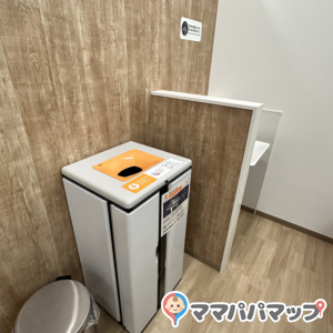 使用済みオムツのゴミ箱