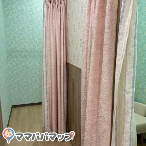 デイリーカナートイズミヤ伏見店(2F)の授乳室・オムツ替え台情報 画像5