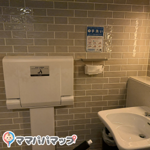 おむつ交換台