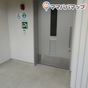 Ｘ橋車町通元寺小路公園のオムツ替え台情報 画像2