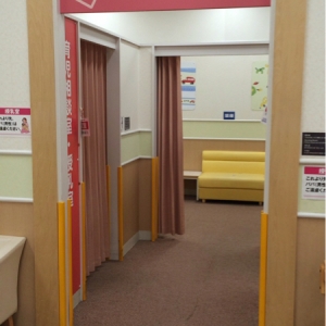 イオンモール水戸内原(3階 赤ちゃん休憩室)の授乳室・オムツ替え台情報 画像13