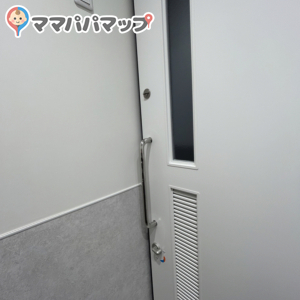 鍵は２つあるので上の子と入っても勝手に鍵を開けられたりしません