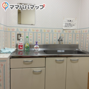 印西市役所(1F)の授乳室・おむつ替え台の写真(1枚目)