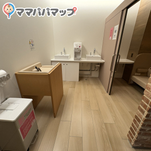 函館空港3階の授乳室・オムツ替え台情報 画像5
