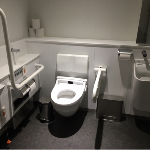 上越市立水族博物館 うみがたり(1F)の授乳室・オムツ替え台情報 画像2