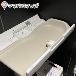 マクドナルド ２０９久留米店の授乳室・おむつ替え台の写真(3枚目)
