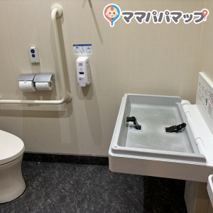 スシロー 志段味店のオムツ替え台情報 画像1
