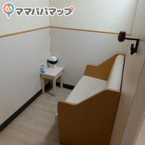 ベビーザらス  豊中店の授乳室・オムツ替え台情報 画像3