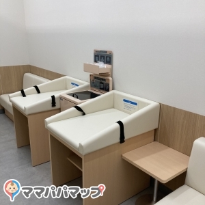 西友岡崎店(1F)の授乳室・おむつ替え台の写真(3枚目)