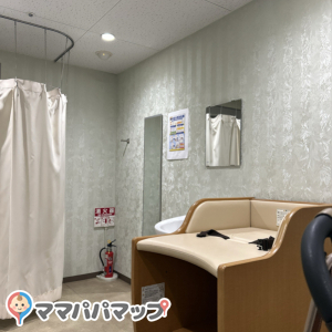 新大阪駅 地下鉄 中改札構内(2F)の授乳室・オムツ替え台情報 画像4