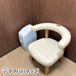 バースデイ観音新町店の授乳室・オムツ替え台情報 画像4