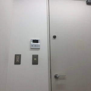 練馬ぴよぴよ内授乳室。空調あり。