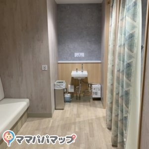 アルパーク西棟(4F)の授乳室・オムツ替え台情報 画像18