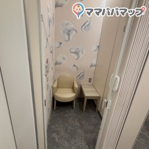 WEST COURT(2F)の授乳室・オムツ替え台情報 画像1