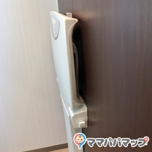 北区立中央図書館　1F(1F)のオムツ替え台情報 画像2
