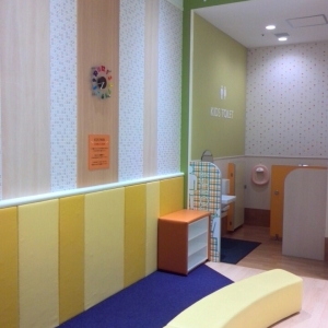 エミフルMASAKI(エミモール2階)の授乳室・オムツ替え台情報 画像5