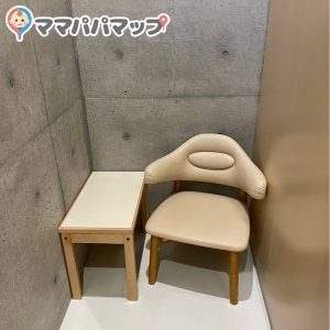 福岡市動物園エントランスの授乳室・オムツ替え台情報 画像3