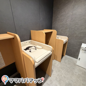 赤坂トラストタワー(2F)の授乳室・おむつ替え台の写真(3枚目)