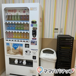 イオン三好店(2階 赤ちゃん休憩室)の授乳室・オムツ替え台情報 画像8