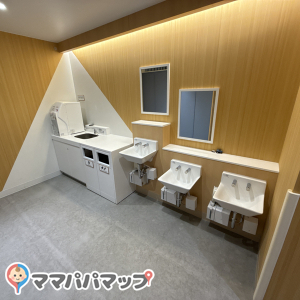 つかしん　にしまち水族館前(1F)の授乳室・オムツ替え台情報 画像1