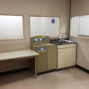 コムタウン(２F)の授乳室・おむつ替え台の写真(1枚目)