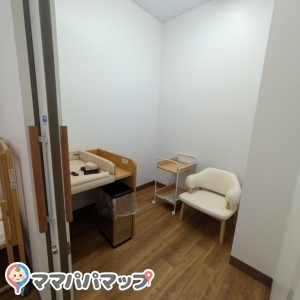 黒石市役所わのまちセンター(2F)のオムツ替え台情報 画像6