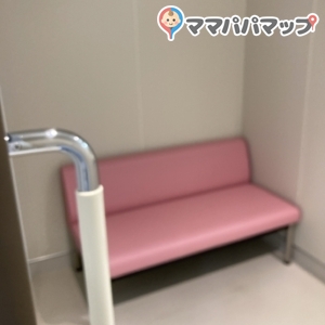 川口市立前川図書館(2F)の授乳室・オムツ替え台情報 画像3