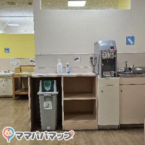 トイザらス・ベビーザラス松本店(1F)の授乳室・オムツ替え台情報 画像1