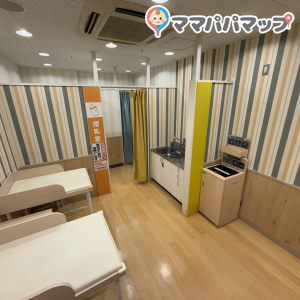 イズミヤ 神戸玉津店(1F)の授乳室・オムツ替え台情報 画像1