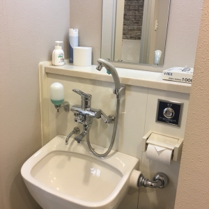 浄土真宗東本願寺派 本山東本願寺(1F)のオムツ替え台情報 画像5