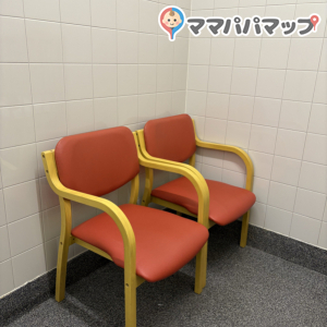 パイプ椅子ではなくなってました！