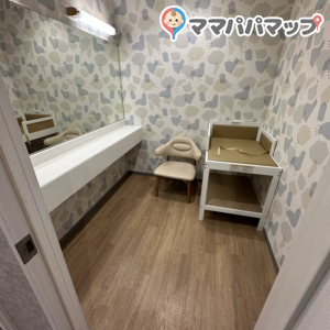 オートバックス 香芝インター店(1F)の授乳室・オムツ替え台情報 画像1