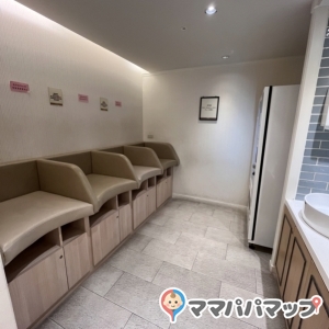 新光三越 南西店(6F)の授乳室・おむつ替え台の写真(2枚目)
