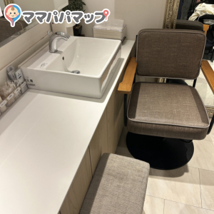 パセラリゾーツ　ぺるべるパーク上野公園前店(7F)の授乳室・オムツ替え台情報 画像2