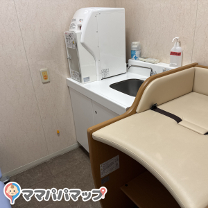 道の駅 津かわげ(1F)の授乳室・オムツ替え台情報 画像1