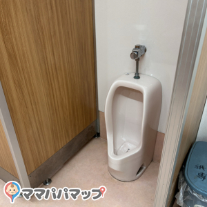 コーナン和歌山店のオムツ替え台情報 画像2