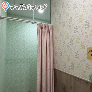 デイリーカナートイズミヤ伏見店(2F)の授乳室・オムツ替え台情報 画像2