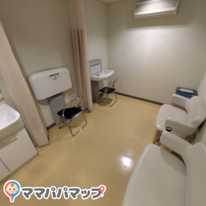 神戸優良・高齢運転者運転免許更新センター(7F)の授乳室・おむつ替え台の写真(1枚目)