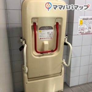 高松港高速船乗り場のオムツ替え台情報 画像2
